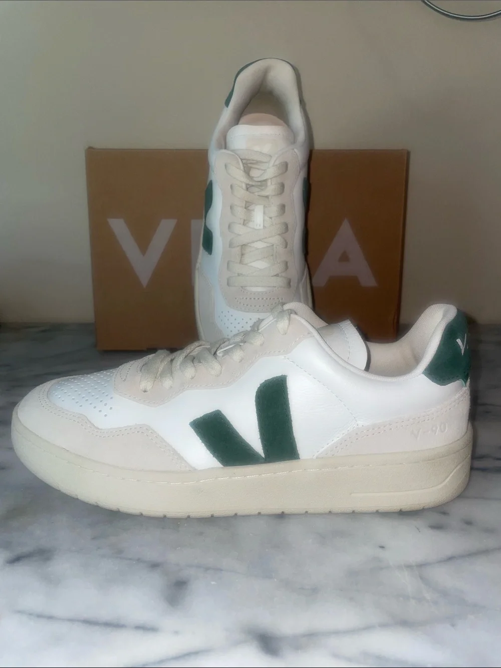 VEJA V-90 Extra-White Cypress Sneaker